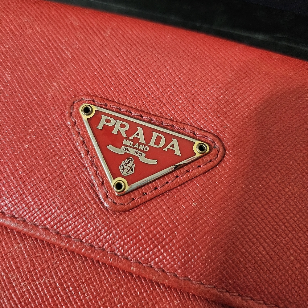 ❌SOLD❌ ♥️ Prada Wallet ♥️ - Picture 9 of 14